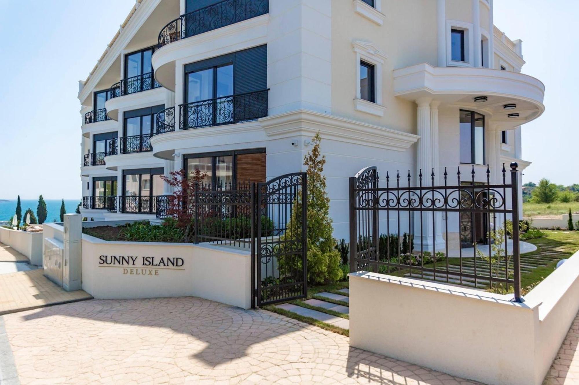 Apartments In Complex Sunny Island Deluxe Tsjernomorets Eksteriør bilde