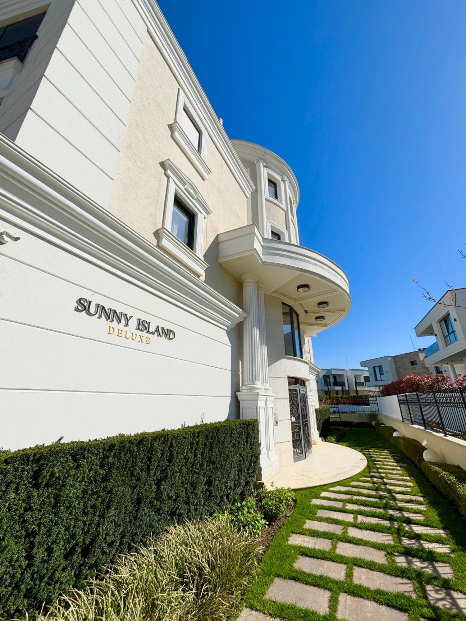 Apartments In Complex Sunny Island Deluxe Tsjernomorets Eksteriør bilde