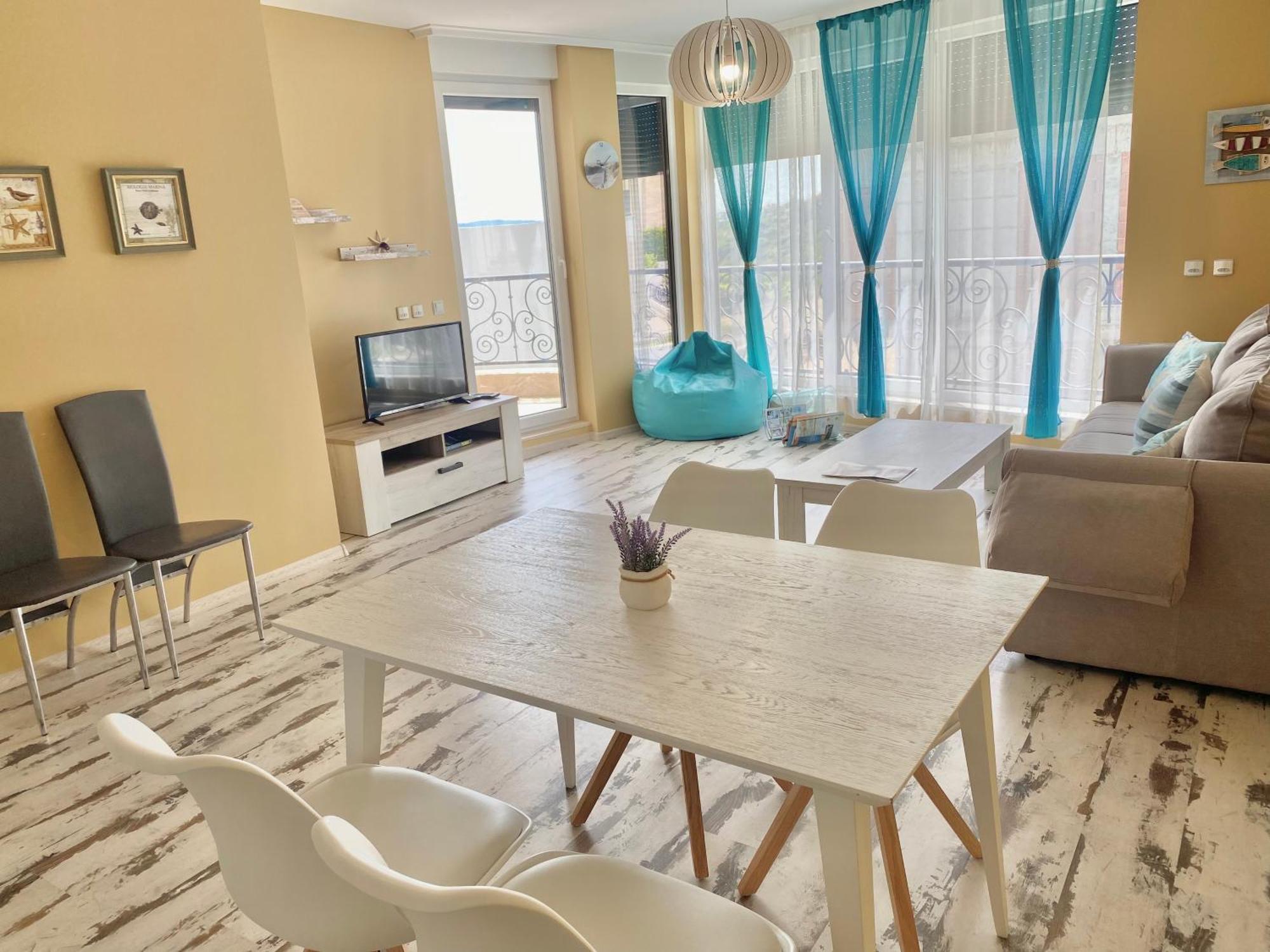 Apartments In Complex Sunny Island Deluxe Tsjernomorets Eksteriør bilde