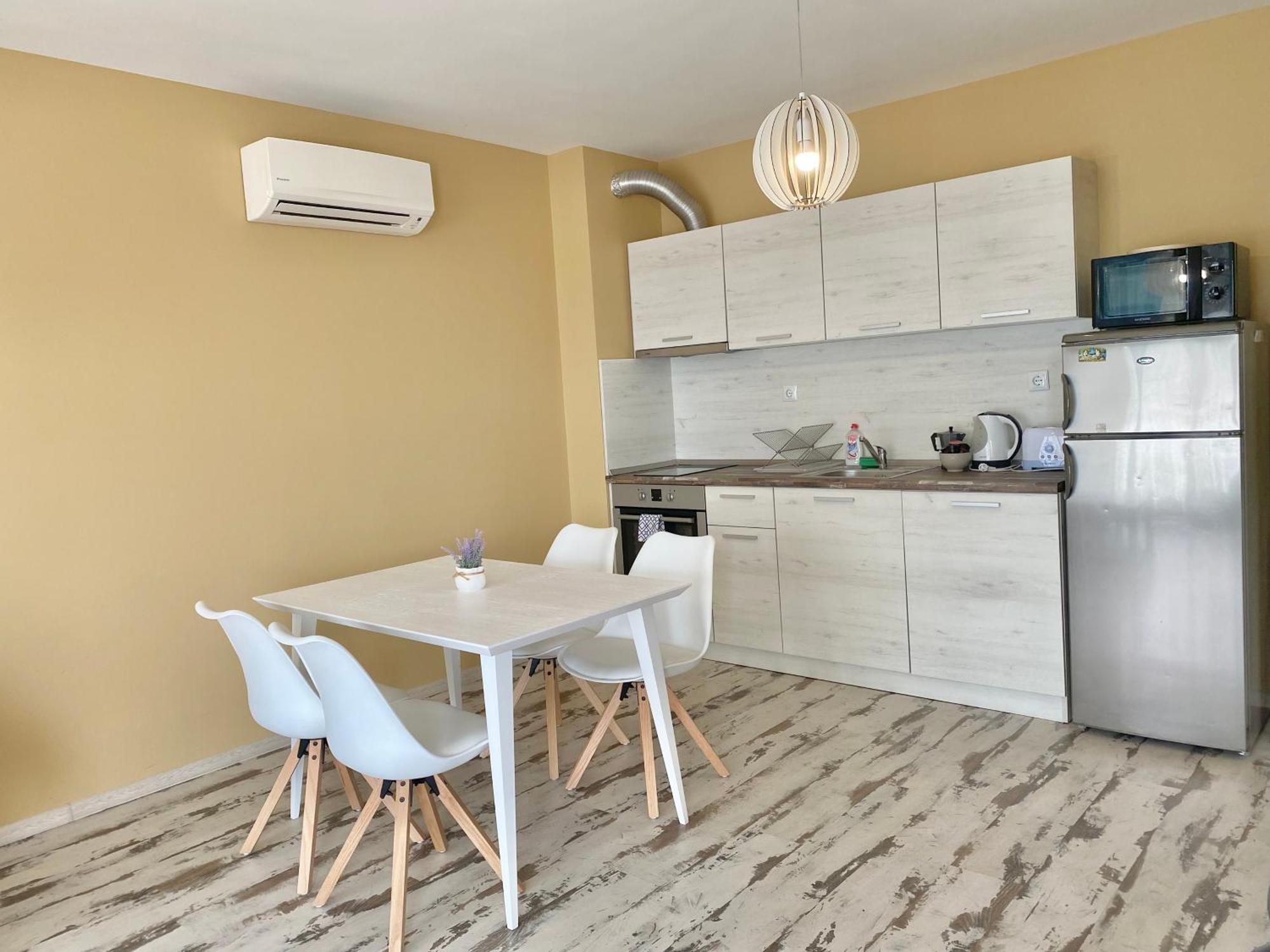 Apartments In Complex Sunny Island Deluxe Tsjernomorets Eksteriør bilde